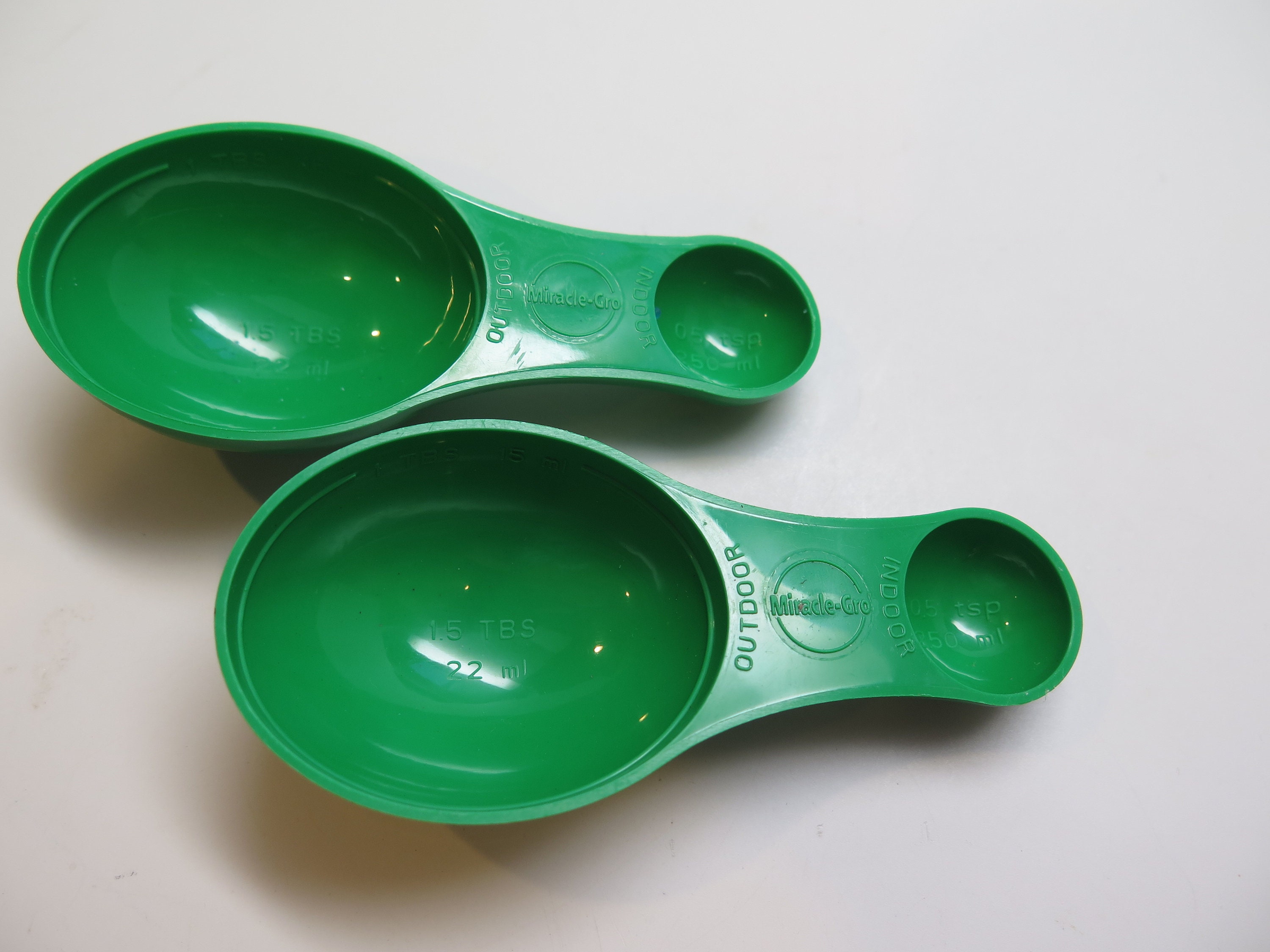 Green Plastic Spoons Measuring 5 Gram Scoop, 10 Ml Nepal