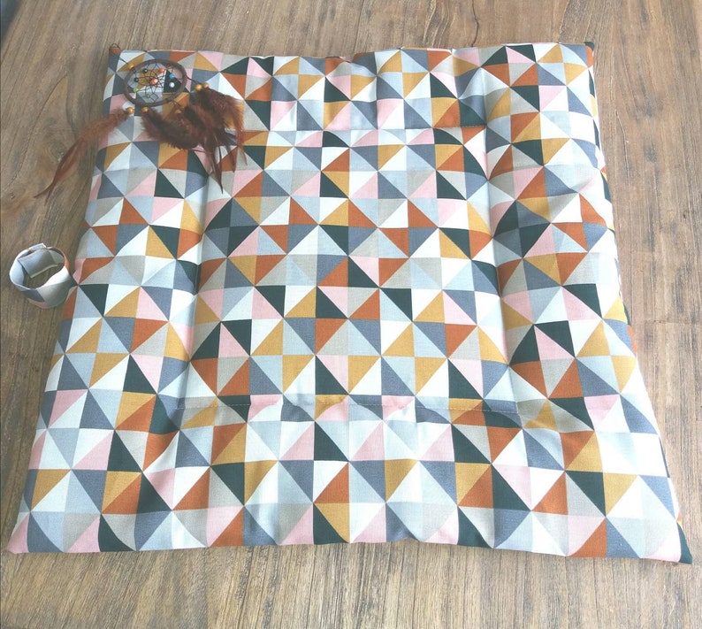 multicolor ped bed tipi mat geomatric Pet pillow teepee pillow padded pillow.