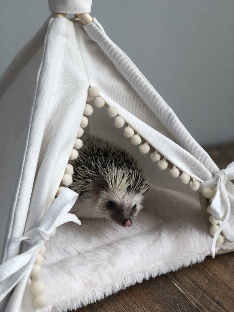 Hedgehog teepee incl. removable pillow, off white, house, bed, pompoms zdjęcie 2