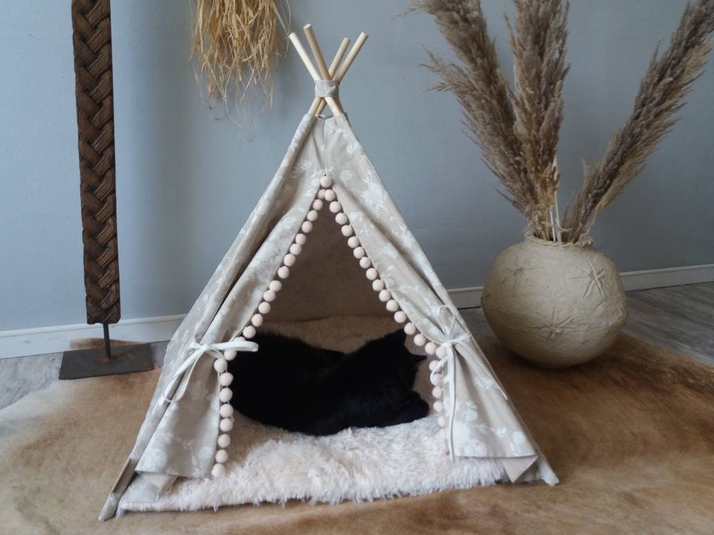 Pet teepee including fake fur or linen pillow, tent, tipi, teepee, do…