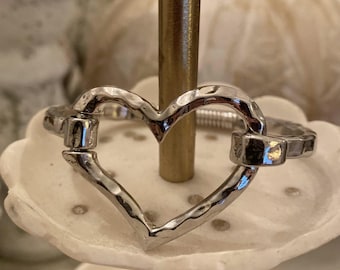 Silver Hammered Heart Bangle Bracelet