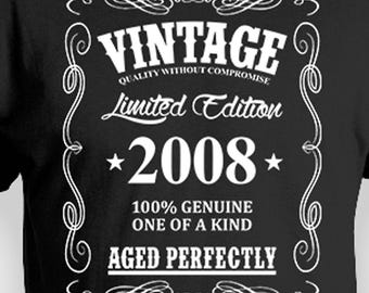 Camiseta de cumpleaños divertida, camiseta de 18 cumpleaños, regalos de 18 cumpleaños para él, camiseta personalizada de cumpleaños vintage, nacida en 2008, camiseta de hombre envejecida perfectamente