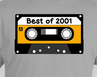 Grappig verjaardagscadeau 25e verjaardag T-shirt aangepast jaar verjaardagscadeau Gepersonaliseerde T-shirt B-Day outfit 25 jaar oude cassettebandje geboren in 2001