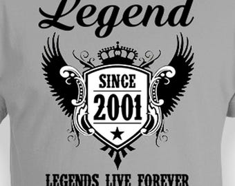 25e verjaardag shirt verjaardag outfit gepersonaliseerde verjaardag cadeau-ideeën voor hem verjaardagscadeau voor haar legende sinds 2001 verjaardag heren dames-T-shirt