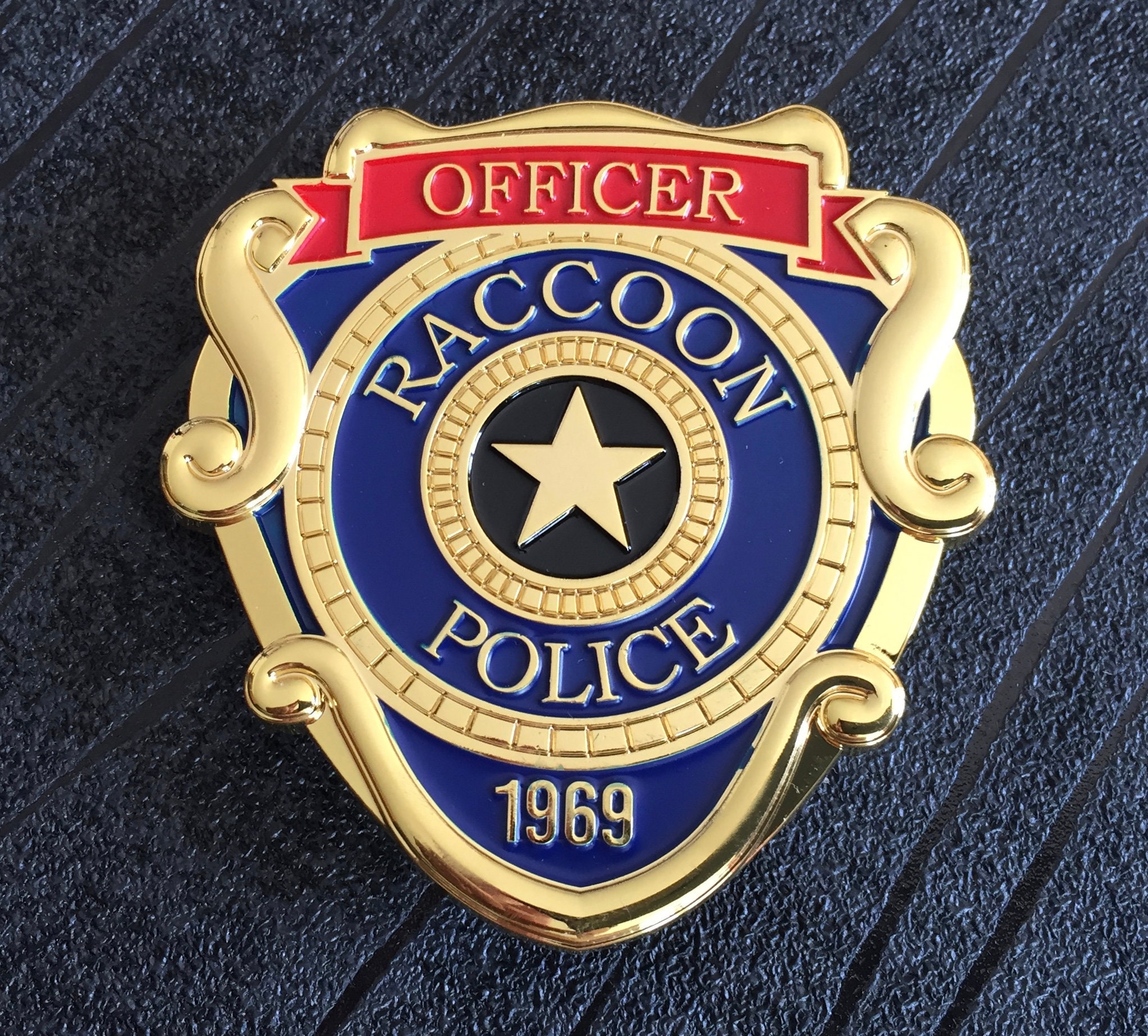 Raccoon City R.P.D. Red Banner Metal Costume/Cosplay Badge with Clip Fixture (66mm x 63mm)