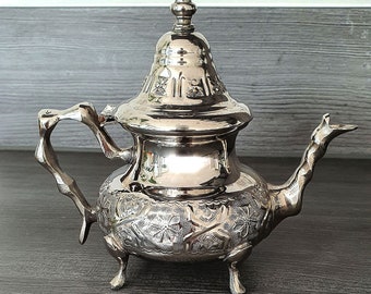 Marokański dzbanek do herbaty Diamant Blanc ze stali nierdzewnej, ręcznie robiony miętowy dzbanek do herbaty, Maroc.