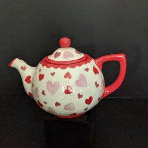Valentine Teapot-Handpainted ceramic