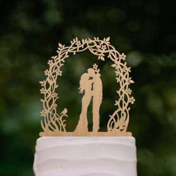 Flora Wreath Bride Groom Wedding Cake Topper Silhouette Couple Topper Mr & Mrs Cake Topper Rustic Wood Cake Topper Personalized Monogram