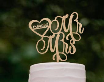 Cake topper for wedding Custom Mr & Mrs cake topper Rustic wedding cake topper Personalised mr and mrs cake topper Cake decoration golden