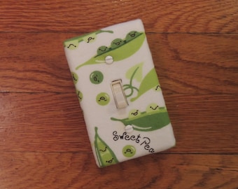 Sweet Pea Switch Plate or Outlet Cover - Green and White Baby Nursery Decor, Toddler Room Decor, Kid's Room Decor - Baby Shower Gift