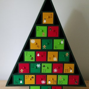 Advent Calendar Tree - Basic Christmas Themed