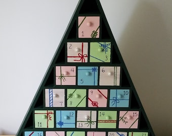 Ribbon Advent Calendar Tree