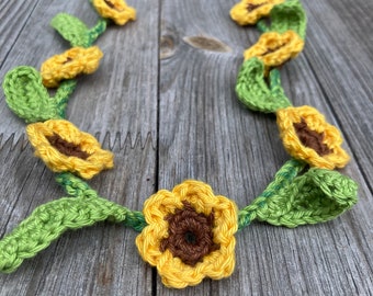 Crocheted flower wreath to tie for flower children, sunflower