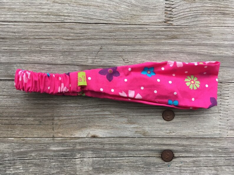 1 hairband girl flowers colorful on pink