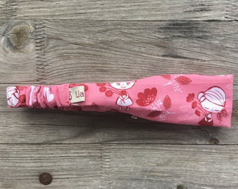 Scope of supply: 1 children's flower girl hair band pink