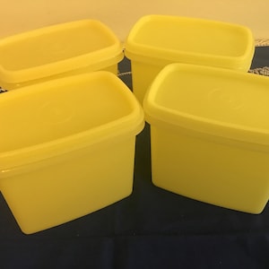 Set of 4 Vintage Yellow Tupperware Food Storage Containers With Matching Lids.