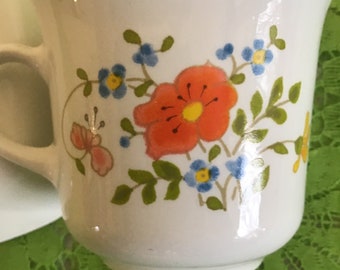 Set of 4, Vintage Corelle by Corning Ware cups, Wild flower meadows, Spring bouquet with orange flowers coffee cups.