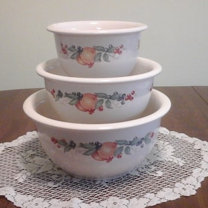 Corelle coordinates,Vintage, Abundance, nesting bowl set, Stoneware.