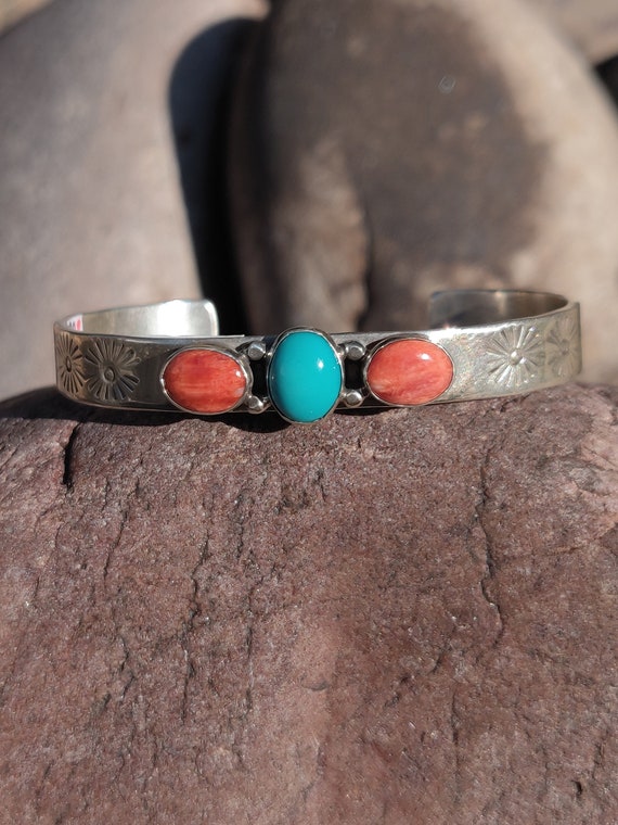 Charming Navajo Turquoise & Spinney Oyster Bracele