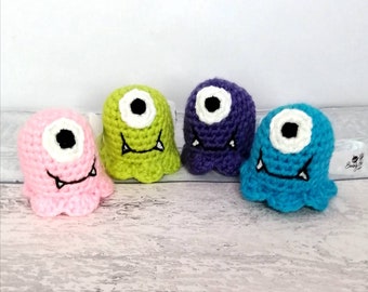 Crochet Alien Monsters - Knitted monster toys - halloween gift for child - vegan halloween gift - gift for vegan - halloween decoration