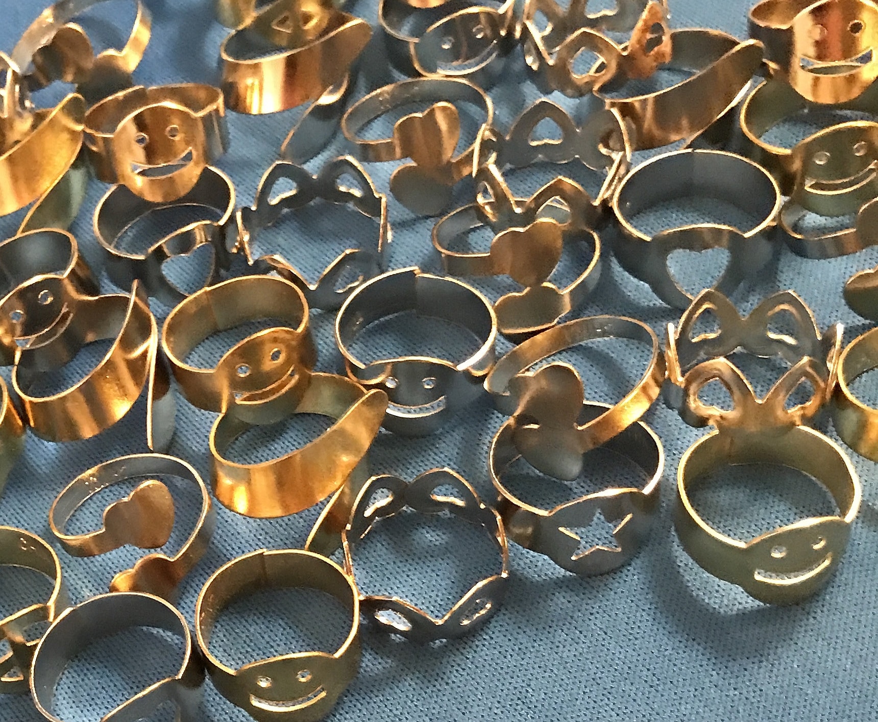 Vintage Lot of 100 pieces Gold Silver Metal Toy Rings Gum Ball Etsy
