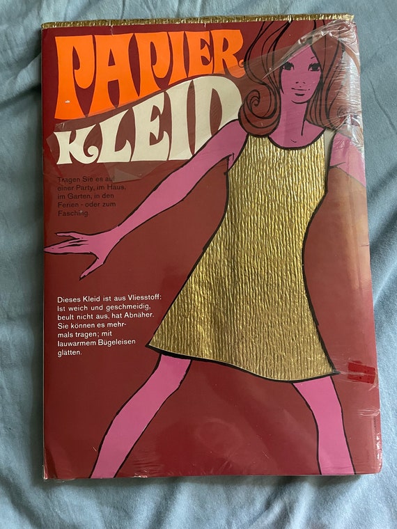 Old paper dress from the 60s! - image 1