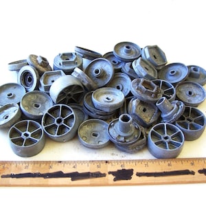 Scrap Diecast Metal, Soft Casting Metal, Craft and Art Supply, American Product, Zinc Alloy, Recycled Metal Pieces, Vacuum Cleaner Wheels