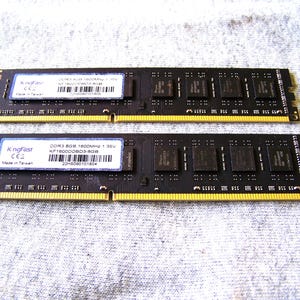 Computer RAM or Memory Sticks Gold Fingered 2 Pieces, Jewelry and Craft Supply, Computer Boards, American Seller, Circuit Boards