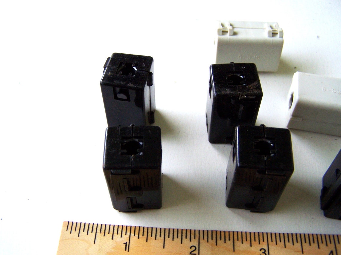 Snap-on Toroidal Ferrite Cores Set of 7 Used, Toroidal Inductor Cores ...