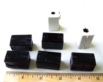 Snap-on Toroidal Ferrite Cores Set of 7 Used, Toroidal Inductor Cores, Upcycled Electronic Parts, Cable Chokes, Power Cable Ferrites