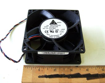 Ventoinha de 12 VCC 2,50 A 90 mm para computador. Modelo Delta Brushless AFC0912DE, usada, ventoinha para gabinete de computador, produto americano, peças de computador recicladas.
