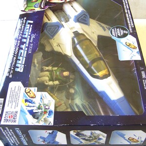 Buzz Lightyear Blast & Battle XL-15 Ny oöppnad låda, Samlarfigurset, Födelsedagspresent, Amerikansk säljare, Lightyear Rymdjet bild 4