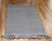 CLEARANCE Gray White Vintage Vibrant Boho Pure Cotton Soft New Handwoven Gingham Kilim Dhurrie Rug Sofa Throw Lap Quilt Braided Tassels