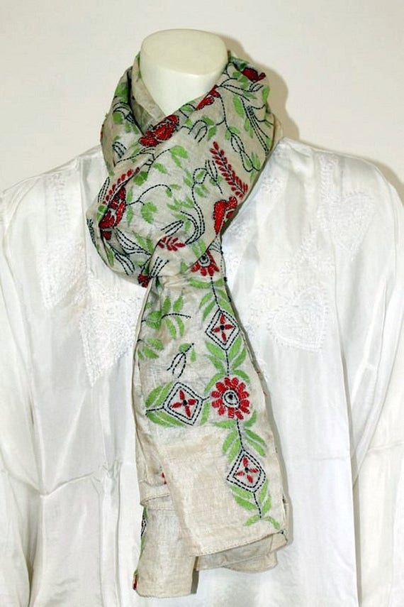 CLEARANCE Boho, White, Pure Silk, Vintage, Roses … - image 3