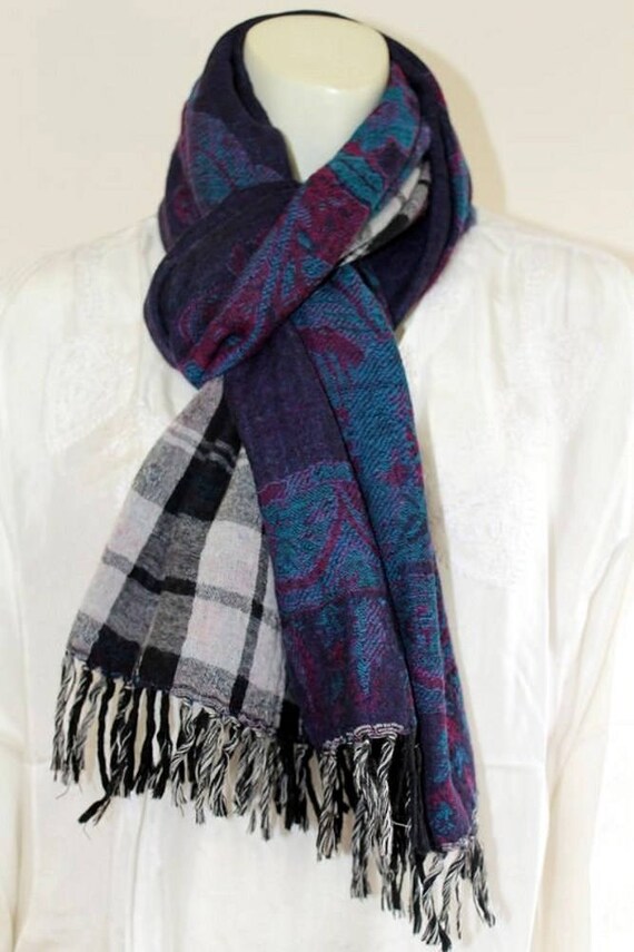 100% Pure Soft Wool Unisex Muffler, Reversible, Stole, Scarf, Woven Paisley Motifs, Table Runner, Bed Runner Hand Knotted Fringes
