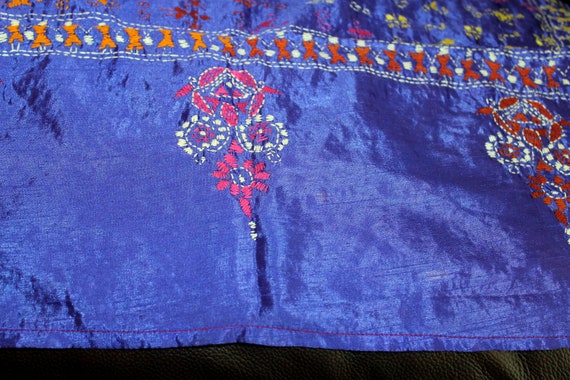 Vintage Boho Blue Silk Blend, Hand Embroidered in… - image 5