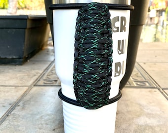 Black & Kelly Green Paracord Tumbler Handle | Handwoven Mug Grip | Reusable Cup Handle Accessory