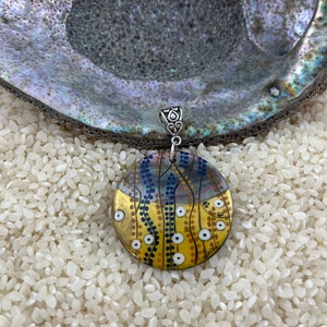 Klimt Jewelry, painted shell, Hand painted, Klimt pendant, lacquer art, global curiosity, miniature painting, Art inspired, Art nouveau