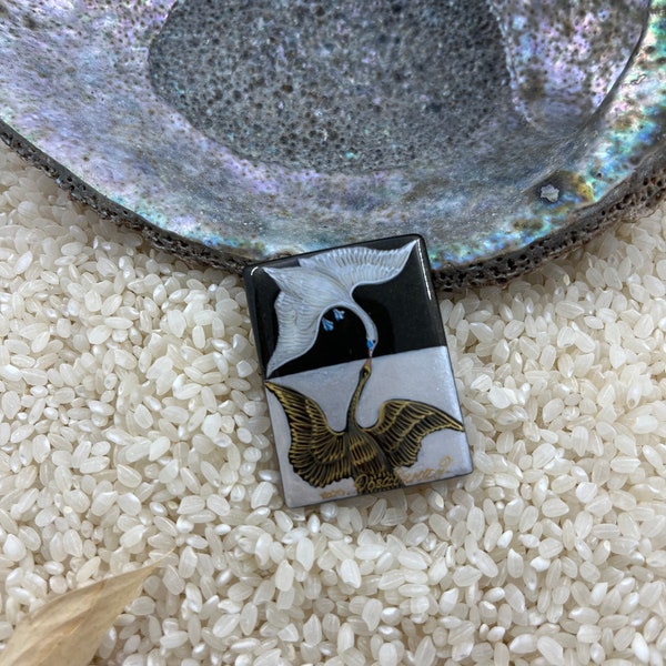 Hilma Klimt, The Swan, Hand painted bead, Painted onyx, lacquer art, global curiosity, Miniature painting, wildlife jewelry, Swedish painter