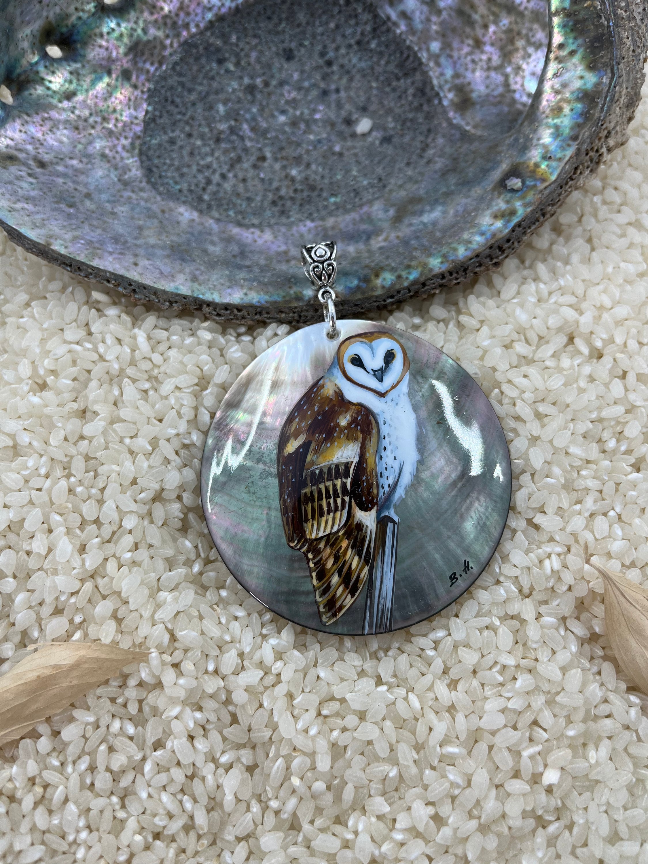 Hand Painted Snowy Owl Pendant: Lacquer Art Shell Jewelry