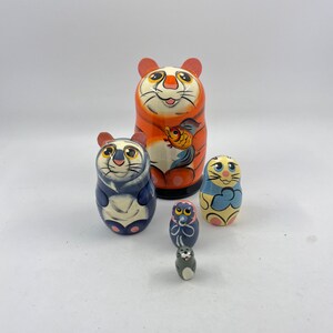 Orange cat doll, Hand Painted, Traditional stacking nesting doll, 5 piece doll, Matryoshka, Wooden nesting doll, Global Curiosity, cat lover