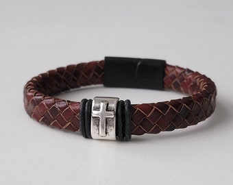 Engrave the Cross 本革 leather bracelet
