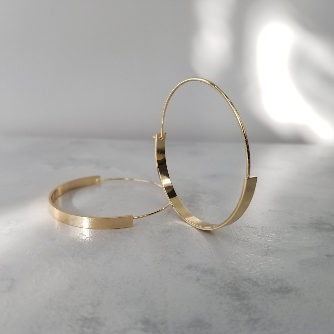 Big hoop earrings main image 0