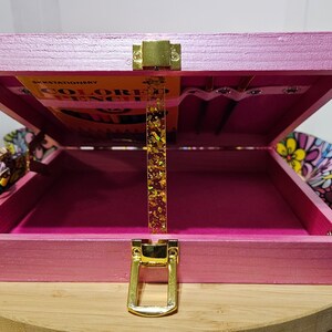 Wooden Artist Box with Strap Pink image 5