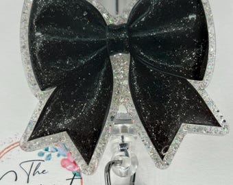 Porta credenciales retráctil con lazo, diseño de Halloween, coqueto y espeluznante, con purpurina negra / Porta credenciales para hospital / Credencial retráctil / Regalo para ella / Credencial bonita