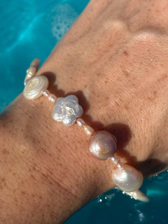 Treasure Trove Freshwater Pearl Charm Style Bracelet