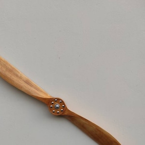 airplane propeller  45,6