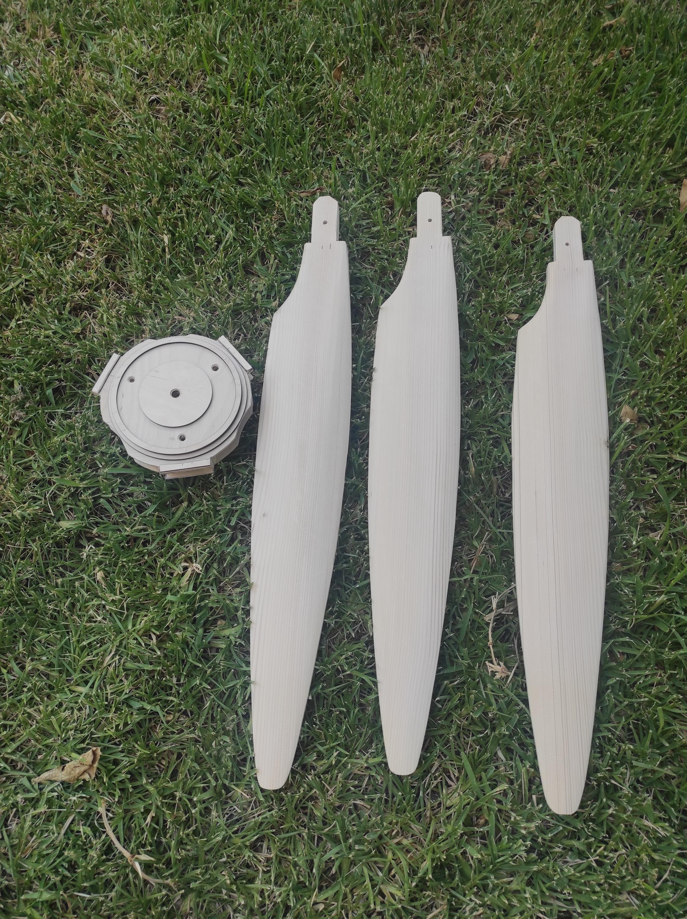 木製プロペラ 全長約120cm 重量約2kg オブジェ ディスプレイ ハリカネディスプレイ用木製プロペラ。 - Etsy 日本