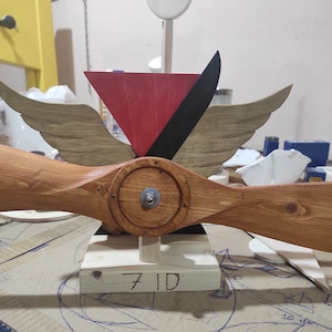 Hommage à hélices en bois de la 7e division d'infanterie, 24 pouces.