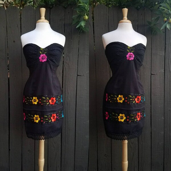 Black embroidered dress, mexican dress, fiesta dress, vestido mexicano, pinup dress, rockabilly dress